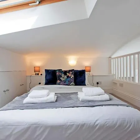 Cosy 2 Bed Modern Mews - Kings Cross Apartment London Exterior photo